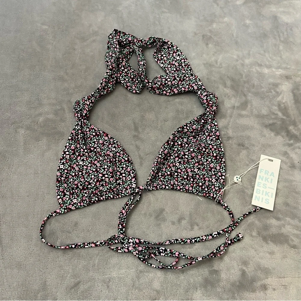 New! Frankie’s Bikinis Kealy triangle bikini top summer nights floral 4651